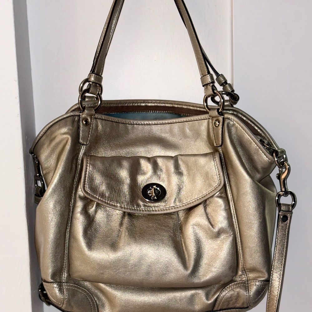 Coach Leah Metallic Gold
Leather Convertible
Satchel Bag Crossbody Bag